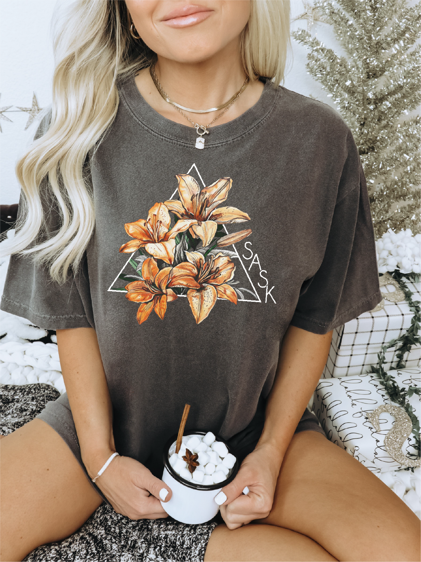 Lily Triangle Unisex T-shirt | Prairie Clothing