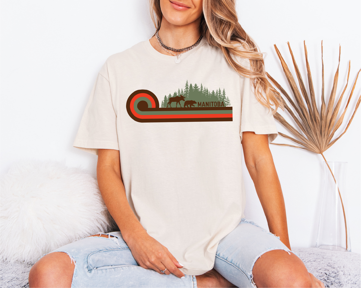Manitoba Retro 70s Unisex T-shirt | Manitoba Clothing | Prairie Clothing