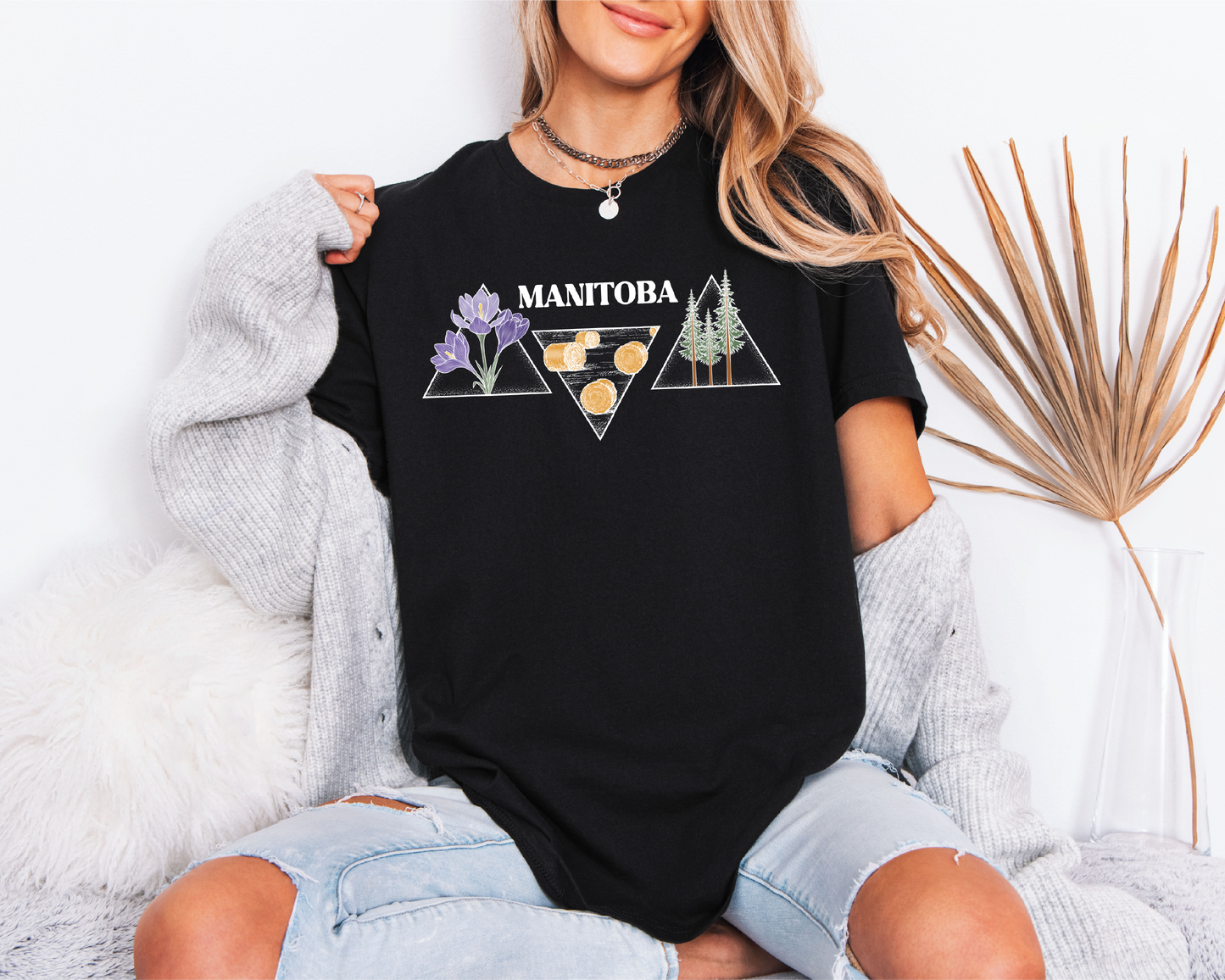 Manitoba Triangle Unisex T-shirt | Canadian Clothing