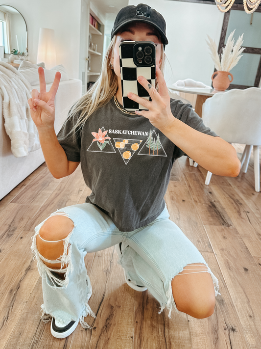 Saskatchewan Triangle Unisex T-shirt | Saskatchewan Clothing
