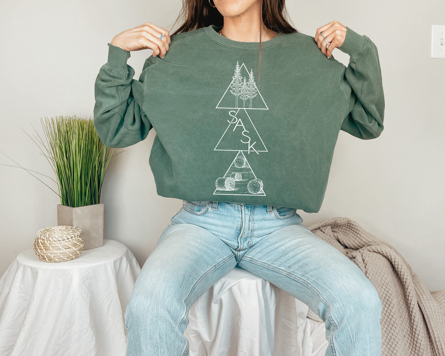 Geometric Saskatchewan Premium Unisex Sweatshirt | Saskatchewan Clothing